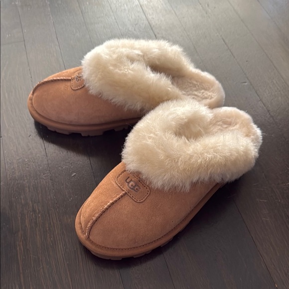 UGG Coquette Slippers - Picture 5 of 10